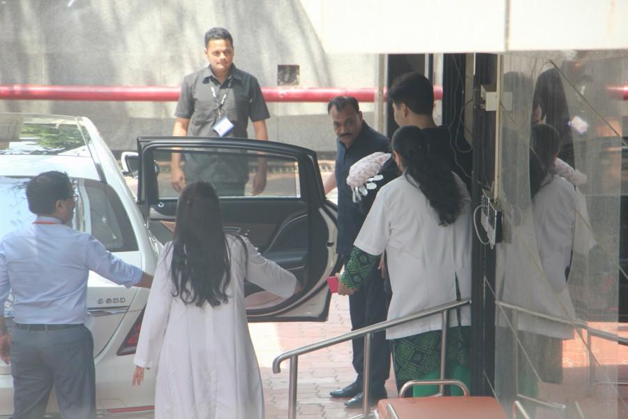 Karan Johar snapped with his newborn babies. Karan Johar,Karan Johar baby,karan johar baby pic,Karan Johar with his baby,Karan Johar babies
