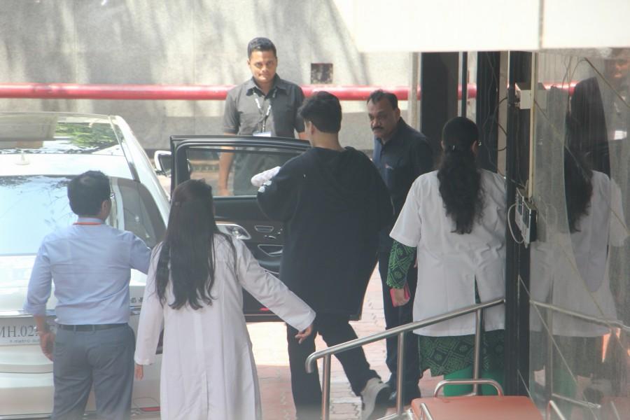 Karan Johar snapped with his newborn babies. Karan Johar,Karan Johar baby,karan johar baby pic,Karan Johar with his baby,Karan Johar babies