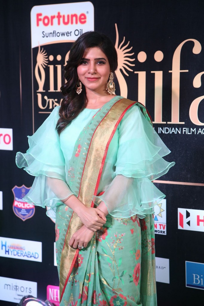 South Indian actress Samantha spotted at IIFA Utsavam Awards 2017 Green Carpet. Samantha,actress Samantha,Samantha at IIFA Utsavam 2017,IIFA Utsavam 2017,IIFA Utsavam,IIFA Utsavam pics,IIFA Utsavam images,IIFA Utsavam stills,IIFA Utsavam pictures