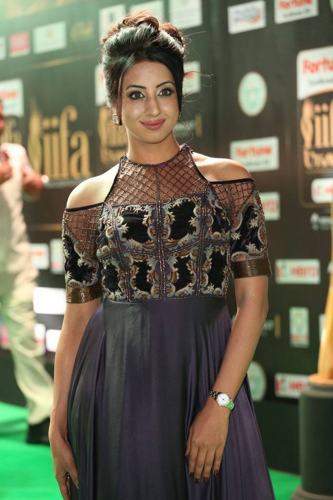 South Indian actress Sanjjanaa Galrani spotted at IIFA Utsavam Awards 2017 Green Carpet. Sanjjanaa,actress Sanjjanaa,Sanjjanaa Galrani,actress Sanjjanaa Galrani,Sanjjanaa at IIFA Utsavam 2017,IIFA Utsavam 2017,IIFA Utsavam,IIFA Utsavam Awards 2017 Green Carpet