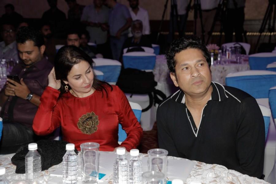 Cricket legend Sachin Tendulkar on Thursday unveiled his latest endeavor 100MB at ITC Mumbai. Sachin Tendulkar,Sachin Tendulkar unveils new fan engagement app,Sachin Tendulkar unveils engagement app,Sachin Tendulkar pics,Sachin Tendulkar images,Sachin Tendulkar stills,Sachin Tendulkar pictures