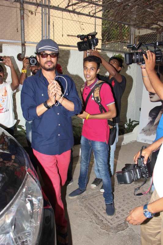 Bollywood actor Irrfan Khan spotted at Sunny Super Sound Studio, Juhu in Mumbai. Irrfan Khan,Irrfan Khan spotted at Sunny Super Sound,Irrfan Khan spotted at Sunny Super Sound studio,Irrfan Khan pics,Irrfan Khan images,Irrfan Khan stills,Irrfan Khan pictures,Irrfan Khan photos
