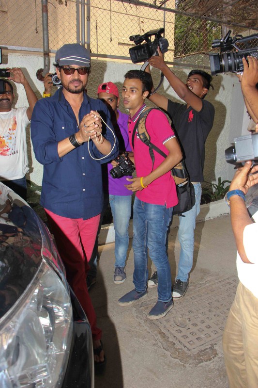 Bollywood actor Irrfan Khan spotted at Sunny Super Sound Studio, Juhu in Mumbai. Irrfan Khan,Irrfan Khan spotted at Sunny Super Sound,Irrfan Khan spotted at Sunny Super Sound studio,Irrfan Khan pics,Irrfan Khan images,Irrfan Khan stills,Irrfan Khan pictures,Irrfan Khan photos