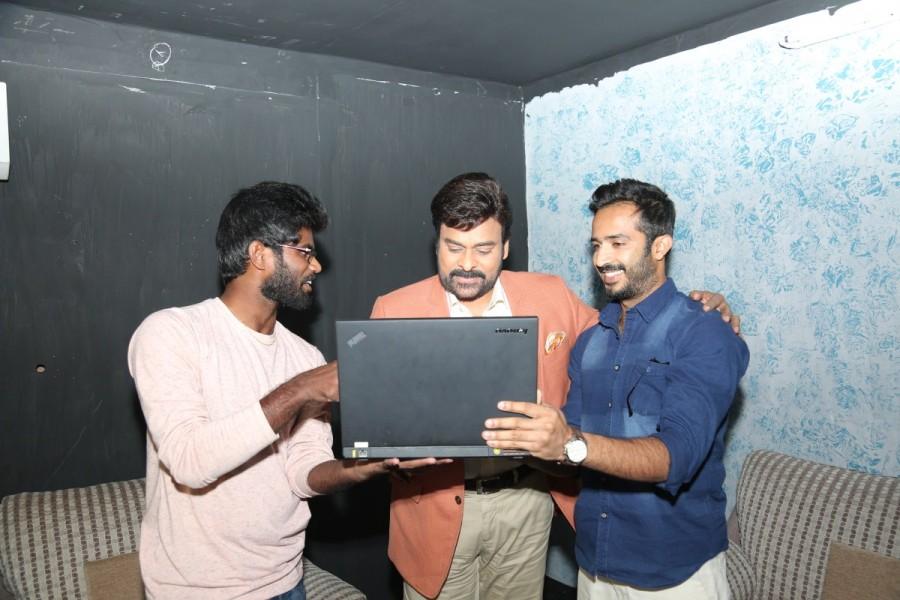 Two stars from small screen have been roped in for the movie Idi Maa Premakatha. Noted anchor, Ravi and Shashi Rekha Parinayam Serial fame, Meghana Lokesh are the mentioned leads. Recently the first look poster was released by Puri Jagannadh and now Mega Star had unveiled the motion poster. Helmed collaboratively by Mathsya Creations & PLK Productions, the movie is directed by debutante Ayodhya Karthik and the tunes are composed by Kartik kodakandla. Megastar Chiranjeevi,Chiranjeevi,Chiranjeevi launches Idhi Maa Prema Katha poster,Idhi Maa Prema Katha,Idhi Maa Prema Katha poster,Idhi Maa Prema Katha pics,Idhi Maa Prema Katha images,Idhi Maa Prema Katha stills,Idhi Maa Prema Katha pictures