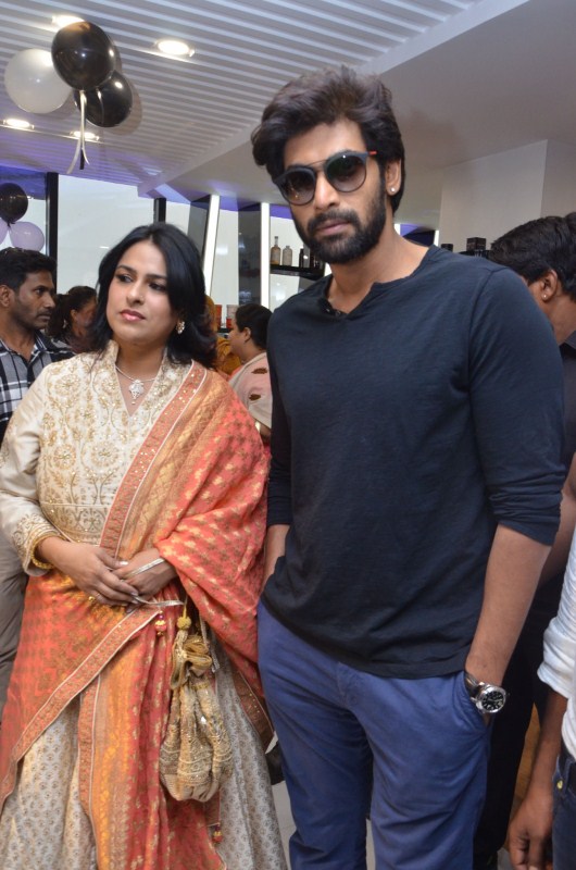 South Indian actor Rana Daggubati Launches Toni & Guy Salon at Road No 12, Banjara Hills. Rana Daggubati,actor Rana Daggubati,Toni & Guy Salon,Rana Daggubati launches Toni & Guy salon,Rana Daggubati pics,Rana Daggubati images,Rana Daggubati stills,Rana Daggubati pictures,Rana Daggubati photos