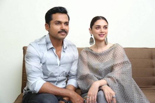 Telugu movie Cheliyaa press meet event held in Hyderabad on April 3, 2017. Karthi and Aditi Rao Hydari graced the event.