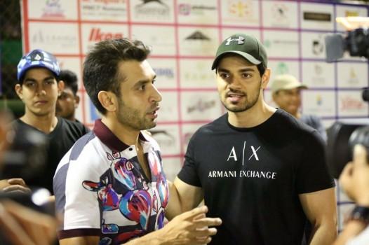 Tony Premier League (TPL) organized by Danish and Tony the event was graced by Imran Khan, Sooraj Pancholi and others. This was the grand finale of the series played between Fairmont falcons Vs I love Mumbai. Fairmont falcons emerged as the winners of the 3rd Season of Tony Premier league.