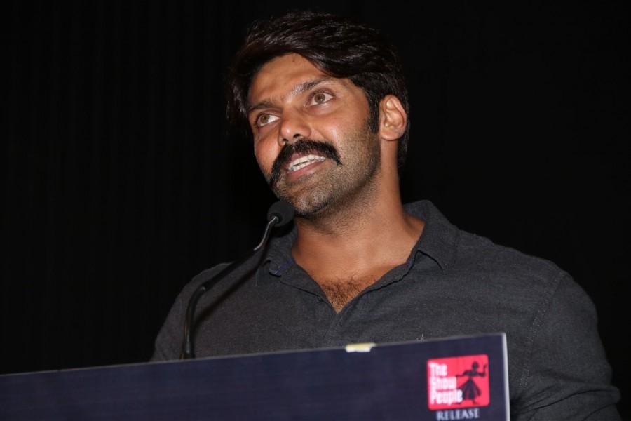 Tamil movie Kadamban press meet event held at Chennai. Celebs like Arya, RB Choudary, Raghava, Jithan Ramesh and others graced the event. Arya,RB Choudary,Raghava,Jithan Ramesh,Kadamban press meet,Kadamban,Kadamban press meet pics,Kadamban press meet images,Kadamban press meet photos,Kadamban press meet stills,Kadamban press meet pictures