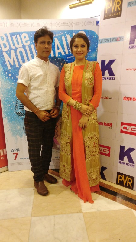 Producer Raujesh Jain with Gracy Singh at a promotinal event of their film Blue Mountains to release on 7th April, 2017. Ranvir Shorey,Gracy Singh,Suman Ganguli,Raujesh Jain,Yatharth Ratnum,Blue Mountains movie promotion,Blue Mountains promotion,Blue Mountains movie promotion pics,Blue Mountains movie promotion images,Blue Mountains movie promotion stills,Blue Mountains mov