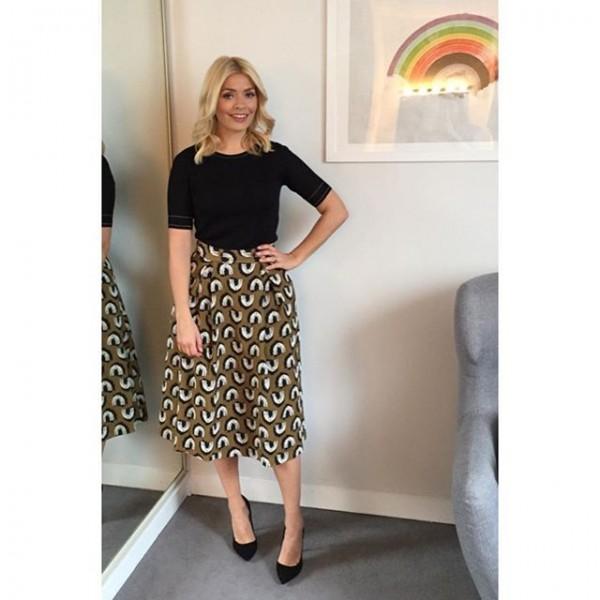 Holly Willoughby's latest Instagram pictures - Photos,Images,Gallery ...