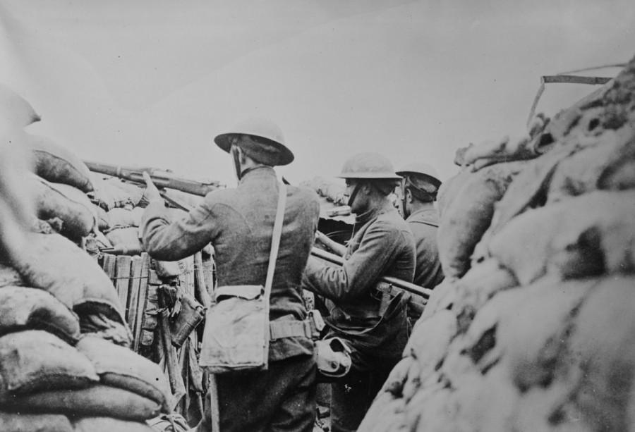 American soldiers keep watch in a trench in France. Great war,America,America in the Great War,America Great War,America Great War pics,America Great War images,America Great War stills,America Great War pictures,America Great War photos