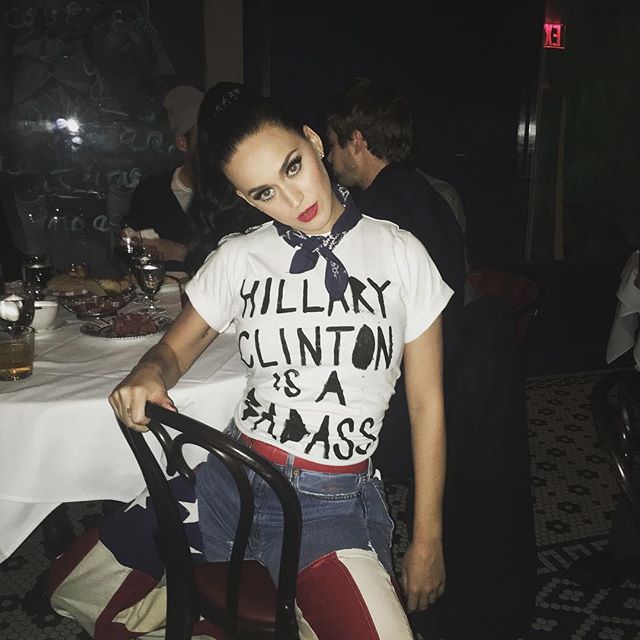 Hollywood actress Katy Perry flaunts her figure. Katy Perry,Katy Perry flaunts killer cleavage,Katy Perry flaunts cleavage,Katy Perry hot pics,Katy Perry hot images,Katy Perry hot photos,Katy Perry hot stills,Katy Perry hot pictures,Katy Perry bikini pics,Katy Perry bikini images,Katy Perry bikini photo