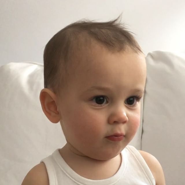 Sam Faiers shares sweet selfie with newborn nephew Arthur. Sam Faiers,Sam Faiers selfie,Sam Faiers with newborn nephew Arthur,Sam Faiers newborn nephew Arthur,nephew Arthur,Arthur,Sam Faiers pics,Sam Faiers images,Sam Faiers stills,Sam Faiers pictures,Sam Faiers photos