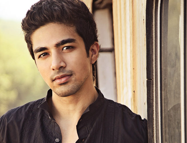 5. We all know that he made his Bollywood Debut with Mujhse Fraandship Karoge, but originally he was meant to debut playing the role of younger Akshay Kumar in Patiala House. Saqib Saleem,Saqib Saleem birthday,Saqib Saleem birthday special,actor Saqib Saleem,Saqib Saleem pics,Saqib Saleem images,Saqib Saleem stills,Saqib Saleem pictures