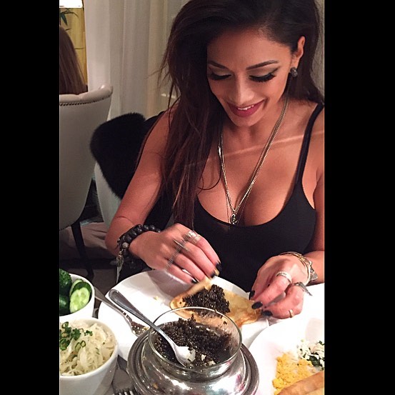 Hollywood actress Nicole Scherzinger flaunts it all in sizzling denim. Nicole Scherzinger,actress Nicole Scherzinger,Nicole Scherzinger flaunts sideboob,Nicole Scherzinger sideboob,Nicole Scherzinger bikini,Nicole Scherzinger bikini pics,Nicole Scherzinger bikini images,Nicole Scherzinger bikini photos,Nicole Scherzinger bik