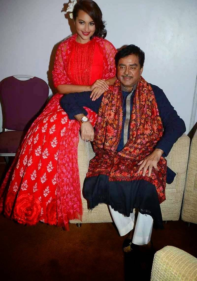 Sonakshi Sinha At Mijwan Red Carpet Event Sonakshi Sinha At Mijwan Red Carpet Event,Sonakshi Sinha,actress Sonakshi Sinha,Sonakshi Sinha latest pics,Sonakshi Sinha pics,Sonakshi Sinha photos,Sonakshi Sinha images,Mijwan Red Carpet,event
