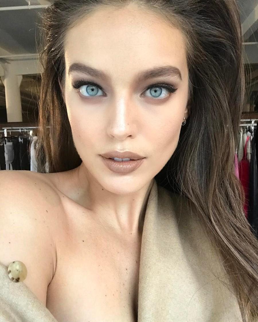 Model Emily DiDonato has us drooling with these pics -  Photos,Images,Gallery - 63730