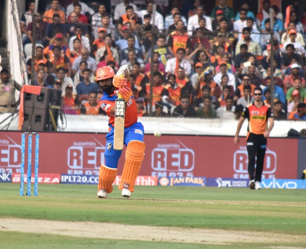 Dhawal Kulkarni (1) was run out by Rashid in the same over. With two overs remaining and Gujarat reeling at 117/7, the lower-order only managed to add 18 runs. Basil Thampi scored 13 runs and Gujarat Lions totalled 135/7 in their allotted 20 overs. Hyderabad,Gujarat,Rashid Khan,Bhuvneshwar Kumar,Sunrisers Hyderabad,Gujarat Lions,IPL,IPL 2017,Indian Premier League,Indian Premier League 2017