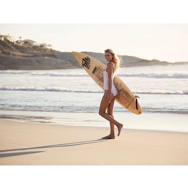 Katie Kearney proves why the beach is the most beautiful place. Katie Kearney,Katie Kearney hot pics,Katie Kearney hot images,Katie Kearney hot stills,Katie Kearney hot pictures,Katie Kearney bikini pics,Katie Kearney bikini images,Katie Kearney bikini photos,Katie Kearney bikini stills,Katie Kearney bikini pictures