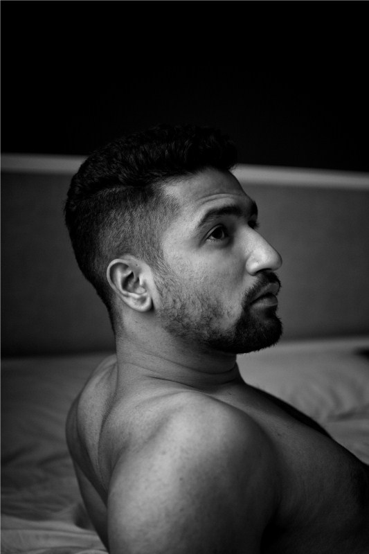 The dashing young actor Vicky Kaushal, who made his debut with the critically-acclaimed Masaan which earned him all the appreciation, praises and several awards, happens to be all busy these days shooting for Raj Kumar Hirani’s Sanjay Dutt Biopic. Vicky Kaushal,Vicky Kaushal hot pics,Vicky Kaushal pics,Vicky Kaushal images,Vicky Kaushal stills,Vicky Kaushal pictures,Vicky Kaushal photos