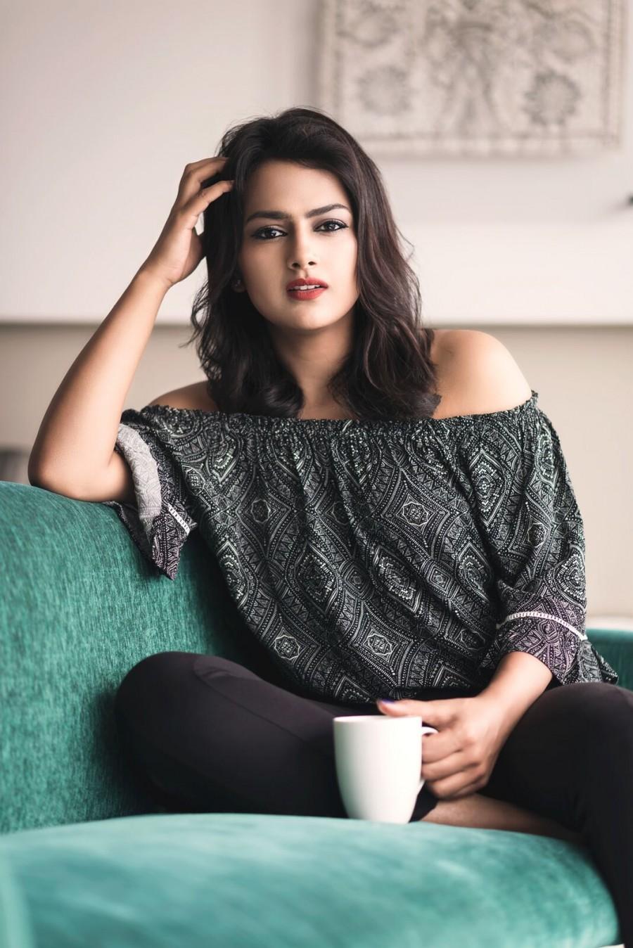 Check out the latest photos of South Indian actress Shraddha Srinath. Shraddha Srinath,actress Shraddha Srinath,Shraddha Srinath pics,Shraddha Srinath images,Shraddha Srinath stills,Shraddha Srinath pictures,Shraddha Srinath photos,Shraddha Srinath hot pics,Shraddha Srinath hot images,Shraddha Srinath hot stills,Shraddha Sr