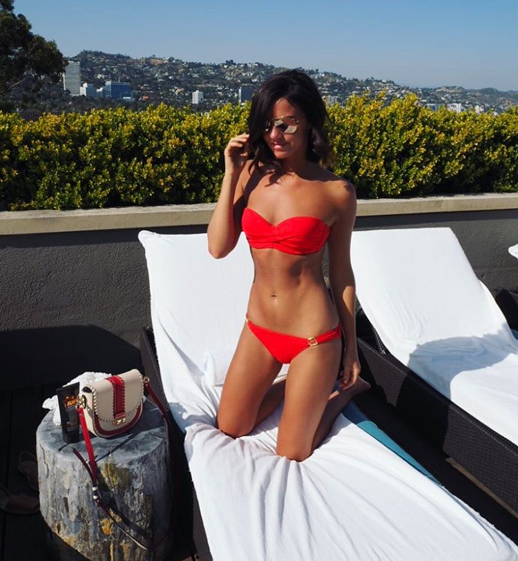 Actress Lucy Mecklenburgh flaunts her flat stomach and toned figure. Lucy Mecklenburgh,actress Lucy Mecklenburgh,Lucy Mecklenburgh flaunts her flat stomach,Lucy Mecklenburgh flaunts her toned figure,Lucy Mecklenburgh toned figure,Lucy Mecklenburgh figure,Lucy Mecklenburgh bikini pics,Lucy Mecklenburgh bikini images,Lucy Me