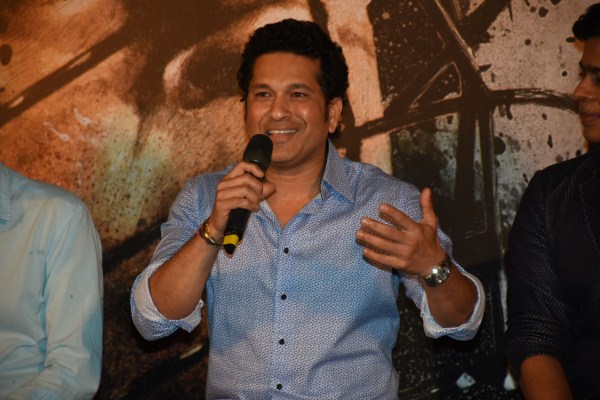Luminaries present, Director James Erskine, Producer Mr. Ravi Bhagchandka and Mr. Shrikant Bhasi (CEO, Carnival Pictures) and Sachin Tendulkar himself, gave the audience a sneak peak into the movie. From the recently released poster and trailer, we can see that the movie encompasses a combination of the highpoints of his life in the beautiful collage. Master Blaster Sachin Tendulkar,Sachin Tendulkar,Sachin A Billion Dreams,Sachin: A Billion Dreams,Sachin: A Billion Dreams trailer,Sachin: A Billion Dreams movie trailer,Sachin