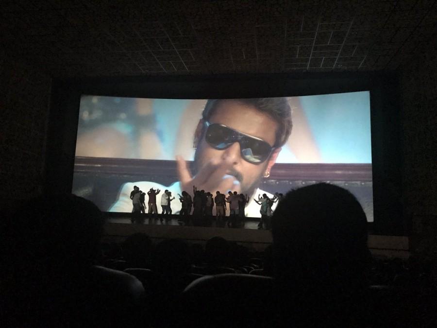 Challenging Star Darshan fans celebrate Chakravarthy movie release. Challenging Star Darshan,Darshan,Darshan fans,Chakravarthy movie release,Chakravarthy release,Chakravarthy release pics,Chakravarthy release images,Chakravarthy release photos,Chakravarthy release stills,Chakravarthy release pictures