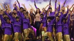 Yesterday, Shraddha Kapoor had performed at the opening ceremony of IPL in Kolkata. Shraddha Kapoor had captivated the audience's present at Eden Garden's with her spectacular dance moves. The talented actress had set the stage on fire when she had performed dynamically on songs from her hit films likes Aashiqi 2 and Ek Villain.