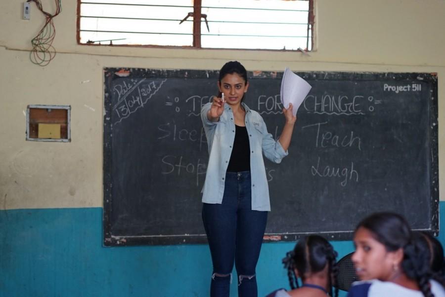 South Indian actress Rakul Preet Singh volunteers with Teach for Change. Rakul Preet Singh,actress Rakul Preet Singh,Teach for Change,Rakul Preet Singh pics,Rakul Preet Singh images,Rakul Preet Singh stills,Rakul Preet Singh pictures,Rakul Preet Singh photos