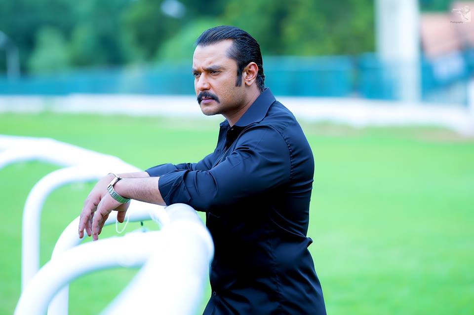 Chakravarthy is an upcoming Kannada movie directed by Chintan AV and produced by Sathya Prakash and Suraj Gowda. The film stars Darshan, Adithya and Deepa Sanniddi in the lead role, while Srujan Lokesh, Dinakar Toogudeepa, Kumar Bangarappa appear in the supporting role. The songs and background score for the film are composed by Arjun Janya. Darshan,actor Darshan,Chakravarthy movie stills,Chakravarthy movie pics,Chakravarthy movie images,Chakravarthy movie photos,Chakravarthy movie pictures,Adithya,Deepa Sanniddi,Srujan Lokesh,Dinakar Toogudeepa,Kumar Bangarappa