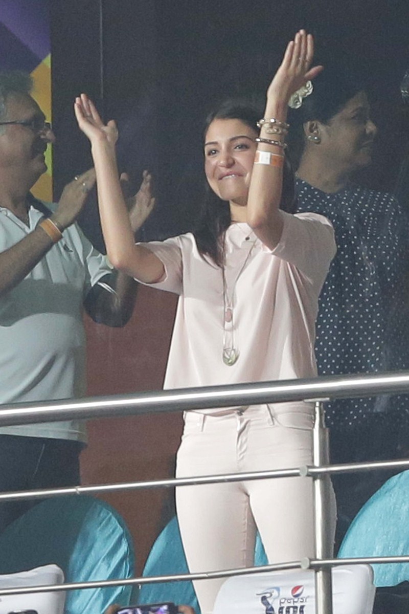 Anushka Sharma Cheering For RCB During The IPL Match Anushka Sharma Cheering For RCB During The IPL Match,Anushka Sharma,actress Anushka Sharma,Anushka Sharma and virat kohli,virat kohli,ipl,Royal Challengers Bangalore