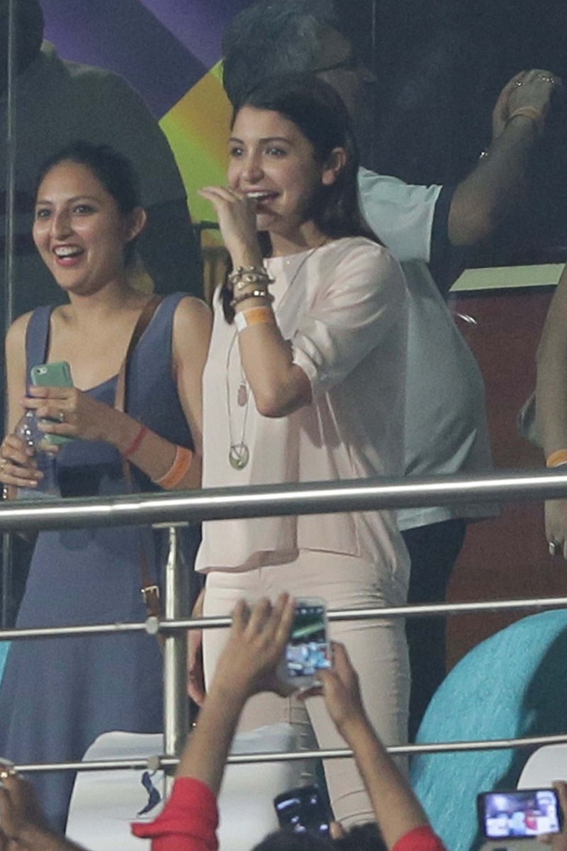 Anushka Sharma Cheering For RCB During The IPL Match Anushka Sharma Cheering For RCB During The IPL Match,Anushka Sharma,actress Anushka Sharma,Anushka Sharma and virat kohli,virat kohli,ipl,Royal Challengers Bangalore