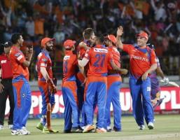 Gujarat Lions,Gujarat Lions beats Rising Pune Supergiant,Gujarat Lions trash Rising Pune Supergiant,GL beats RPS,GL trash RPS,Andrew Tye,Indian Premier League,Indian Premier League 2017,IPL,IPL 2017,Mahendra Singh Dhoni