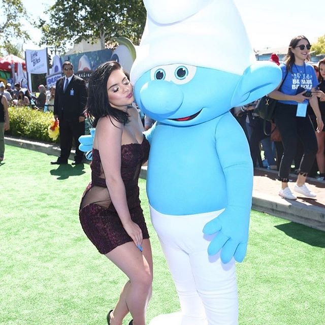 Hollywood actress Ariel Winter flashes her cleavage. Ariel Winter,actress Ariel Winter,Ariel Winter flashes her cleavage,Ariel Winter cleavage,Ariel Winter cleavage pics,Ariel Winter cleavage images,Ariel Winter cleavage stills,Ariel Winter cleavage pictures,Ariel Winter hot pics,Ariel Winter hot images,Ari