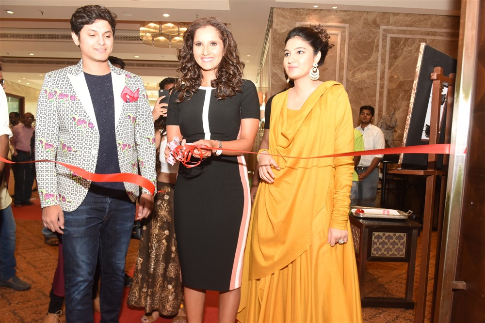 Sania Mirza,Tennis player Sania Mirza,The Label Bazaar,Sania Mirza inaugurates The Label Bazaar,Sania Mirza pics,Sania Mirza images,Sania Mirza stills,Sania Mirza pictures,Sania Mirza photos