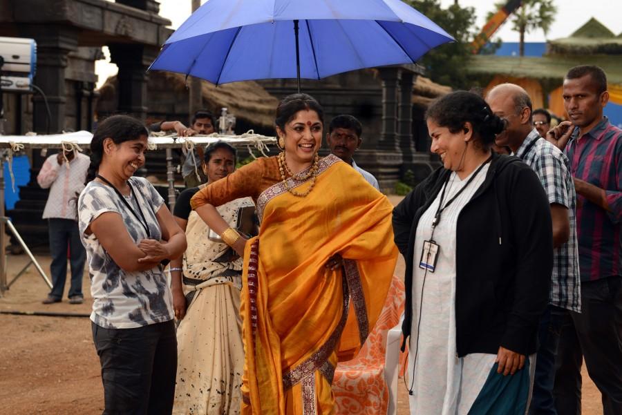 Baahubali: The Conclusion is an upcoming Telugu movie directed by SS Rajamouli and produced by Shobu Yarlagadda and Prasad Devineni. Starring Prabhas, Anushka Shetty, Rana Daggubati, Ramya Krishnan, Nassar and Sathyaraj in the lead role. Prabhas,Anushka Shetty,Rana Daggubati,Ramya Krishnan,SS Rajamouli,Baahubali 2,Baahubali 2 working stills,Baahubali 2 working pics,Baahubali 2 working images,Baahubali 2 working pictures,Baahubali 2 working photos