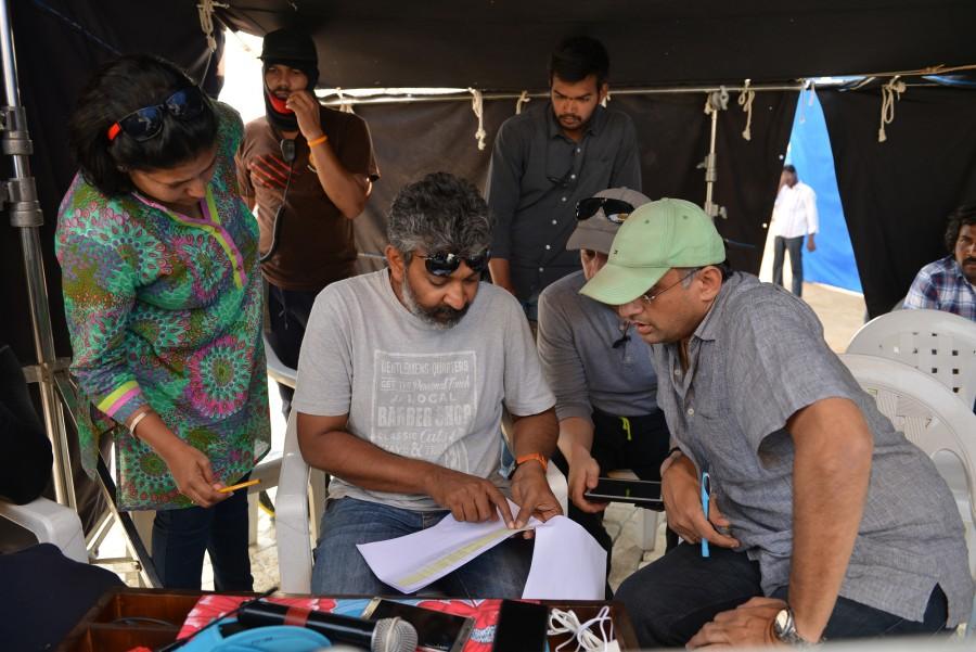 Baahubali: The Conclusion is an upcoming Telugu movie directed by SS Rajamouli and produced by Shobu Yarlagadda and Prasad Devineni. Starring Prabhas, Anushka Shetty, Rana Daggubati, Ramya Krishnan, Nassar and Sathyaraj in the lead role. Prabhas,Anushka Shetty,Rana Daggubati,Ramya Krishnan,SS Rajamouli,Baahubali 2,Baahubali 2 working stills,Baahubali 2 working pics,Baahubali 2 working images,Baahubali 2 working pictures,Baahubali 2 working photos