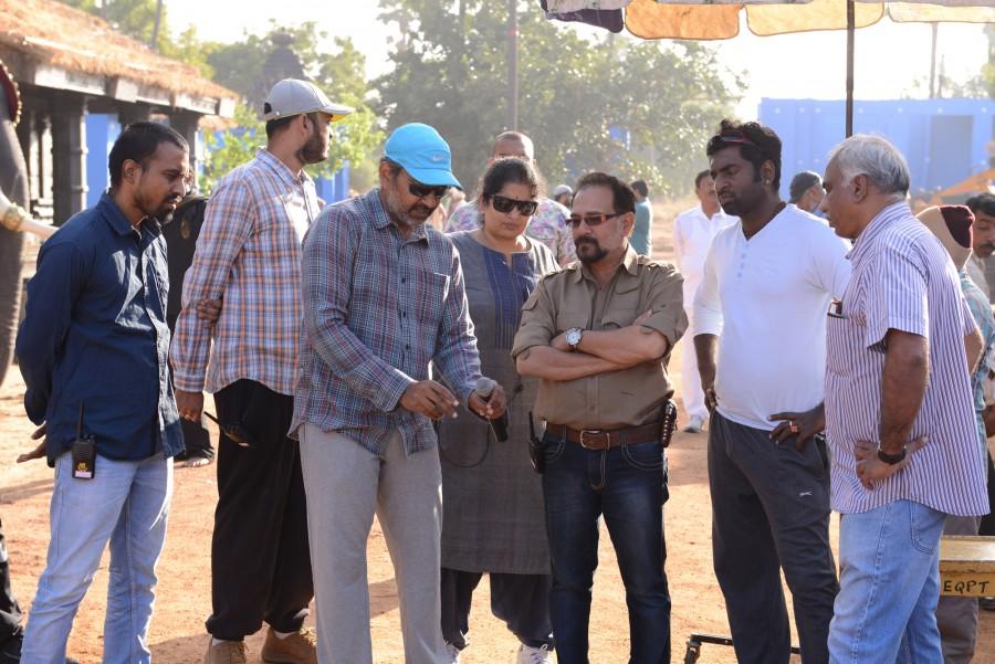 Baahubali: The Conclusion is an upcoming Telugu movie directed by SS Rajamouli and produced by Shobu Yarlagadda and Prasad Devineni. Starring Prabhas, Anushka Shetty, Rana Daggubati, Ramya Krishnan, Nassar and Sathyaraj in the lead role. Prabhas,Anushka Shetty,Rana Daggubati,Ramya Krishnan,SS Rajamouli,Baahubali 2,Baahubali 2 working stills,Baahubali 2 working pics,Baahubali 2 working images,Baahubali 2 working pictures,Baahubali 2 working photos