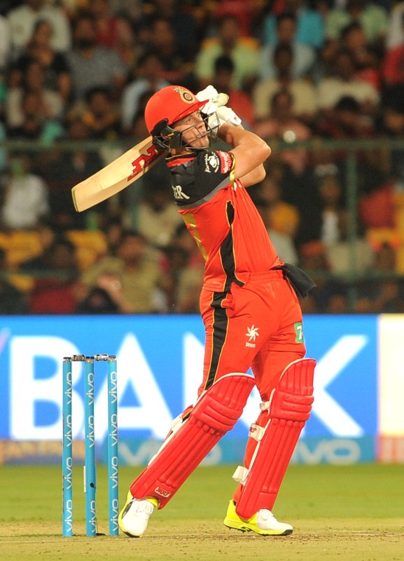Chasing the innings, RCB didn't get a good start, losing opener Mandeep Singh (0) who edged one to wicket-keeper off Shardul in the second over. Captain Virat Kohli, who at the personal score of 11 got a reprieve as Tiwary dropped a regular catch at first slip off a Shardul delivery in the second over, could only score a 28 off 19 deliveries. With Kohli's dismissal, following a miscued shot which landed in the hands of Rahane at deep cover off a Stoke delivery, the hosts were at a spot of bother at 41/2 in 5.3 overs. RCB bowlers operated with discipline, giving no room for the batsmen. The problem for RCB turned worse as a set A.B. de Villiers (29 off 30) was stumped by Dhoni in the bowling of leg-spinner Imran Tahir, reducing the hosts to 70/3 in 10.2 overs. Kedar Jadhav (18) and Shane Watson (14) too struggled against the the likes of Tahir and medium pacers Stokes and Daniel Christian. With the required run rate mounting, a frustrated Jadhav jumped down the track only to drag Jaydev Unadkat delivery on to his stumps, as RCB tottered at 91/4, still needing 71 in 5.1 overs. Pune beat Bangalore,Rising Pune Supergiant,Royal Challengers Bangalore,Indian Premier League,Indian Premier League 2017,IPL,IPL 2017,Chinnaswamy stadium