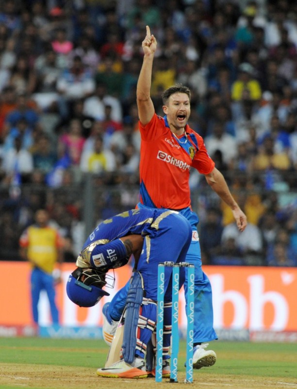 The fall of the wicket brought in Jason Roy (14), who supported Karthik at the other end with some good strokes and thus Gujarat finished at 176/4 in their allotted 20 overs. For Mumbai, McClenaghan scalped two wickets while Malinga and Harbhajan chipped in with a wicket apiece. Mumbai beat Gujarat,Mumbai Indians,Gujarat Lions,Indian Premier League,Indian Premier League 2017,IPL,IPL 2017,Parthiv,Nitish Rana,Rohit Sharma,Kieron Pollard