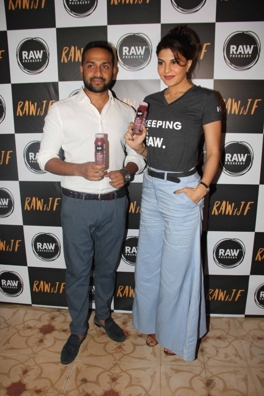 Anuj Rakyan, Raw Pressery and Bollywood actor Jacqueline Fernandez during the launch of Raw Pressery juice brand in Mumbai. Anuj Rakyan,Jacqueline Fernandez,Raw Pressery juice brand,Raw Pressery juice,Raw Pressery juice brand launch,Jacqueline Fernandez pics,Jacqueline Fernandez images,Jacqueline Fernandez stills,Jacqueline Fernandez pictures,Jacqueline Fernandez photos