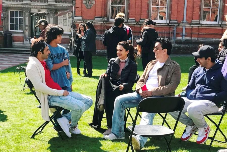 Nadiadwala Grandson Entertainment present Judwaa 2 produced by Sajid Nadiadwala and helmed by David David. The film is slated to release this year 29th September. Varun Dhawan and Taapsee Pannu,Varun Dhawan,Taapsee Pannu,Judwaa 2,Judwaa 2 in London,Judwaa 2 cast