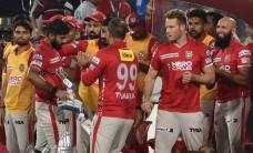 Opening batsman David Warner (70 not out) and Bhuvneshwar Kumar (5/19) dazzled for Sunrisers Hyderabad as they withstood Manan Vohra's plundering 95 to pip Kings XI Punjab by five runs in an Indian Premier League (IPL) contest here on Monday. Warner's 70 not out lifted Hyderabad to 159/6 in 20 overs. In reply, opener Vohra single-handedly took Punjab on the brink of victory but his 50-ball knock, featuring nine fours and five sixes, couldn't prevent the visitors from being bowled out for 154 in 19.4 overs. Bhuvneshawar starred with the ball, getting five wickets for 19 runs in four overs to keep Punjab at bay as Hyderabad managed to end a two-match losing run at the Rajiv Gandhi International Cricket Stadium.