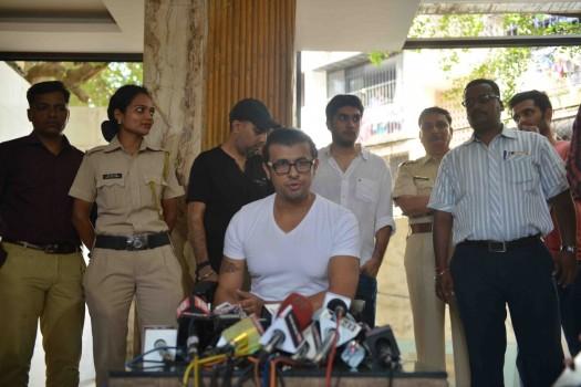 Bollywood singer Sonu Nigam addressing a press conference at his residence, in Mumbai on April 19, 2017. Sonu Nigam posted a series of tweets over using of loudspeakers in mosques during Azaan.