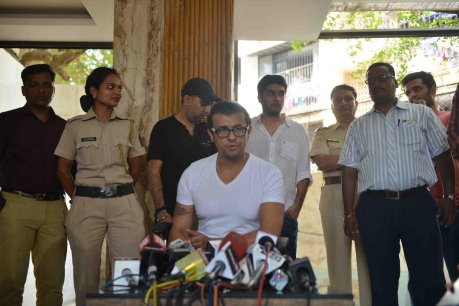 Bollywood singer Sonu Nigam addressing a press conference at his residence, in Mumbai on April 19, 2017. Sonu Nigam posted a series of tweets over using of loudspeakers in mosques during Azaan. Sonu Nigam,Azaan issue,singer Sonu Nigam,Bollywood singer Sonu Nigam,sonu nigam controversy,sonu nigam twitter,sonu nigam azaan,Sonu Nigam pics,Sonu Nigam images,Sonu Nigam stills,Sonu Nigam pictures
