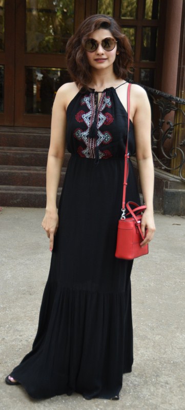 Bollywood actress Prachi Desai spotted at Empire studios on April 19, 2017. Prachi Desai,Prachi Desai spotted at Empire studios,Prachi Desai at Empire studios,Prachi Desai pics,Prachi Desai images,Prachi Desai stills,Prachi Desai pictures,Prachi Desai photos