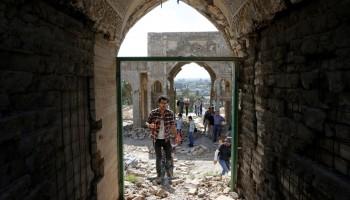 Iraqi violinist,violinist,Mosul after ISIS,Iraqi violinist returns to play Mosul,Muslims and Christians in Mosul,Ameen Mukdad,Islamic State militants,Islamic State