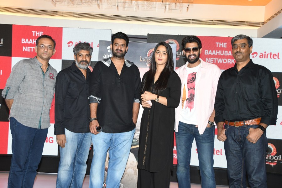 Celebs like Prabhas, Rana Daggubati, Anushka Shetty and SS Rajamouli at Baahubali 2 sims launch. Prabhas,Rana Daggubati,Anushka Shetty,SS Rajamouli,Baahubali 2,Baahubali 2 sims launch,Baahubali 2 sim launch,Baahubali 2 sim launch pics,Baahubali 2 sim launch images,Baahubali 2 sim launch stills,Baahubali 2 sim launch pictures,Baahubali 2 sim launch ph