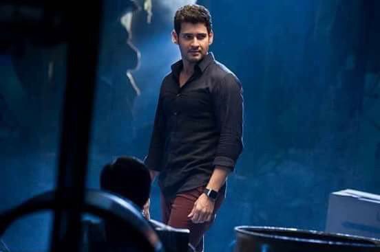 Spyder is an upcoming Telugu spy thriller film written and directed by AR Murugadoss. Starring Mahesh Babu and Rakul Preet Singh in the lead role. Mahesh Babu,actor Mahesh Babu,Spyder working stills,Spyder movie working stills,Spyder working pics,Spyder working images,Spyder working pictures,telugu movie Spyder,Rakul Preet Singh